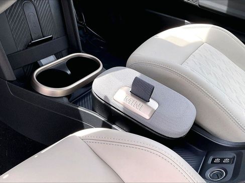 Used 2025 MINI Cooper S image 18