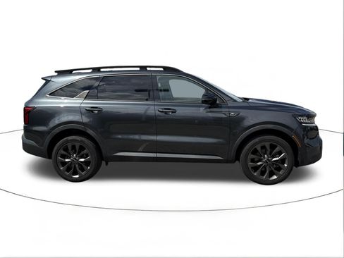 Used 2022 Kia Sorento X-Line EX AWD/4WD image 2
