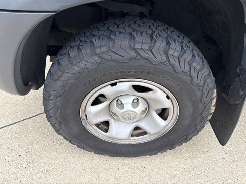 Used 2007 Toyota Tacoma 4x4 Access Cab V6 w/ Convenience Pkg image 12