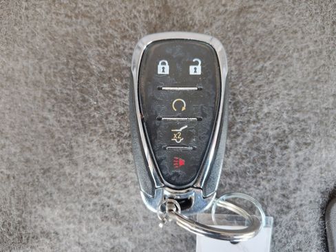 Used 2018 Chevrolet Traverse LT FWD image 28