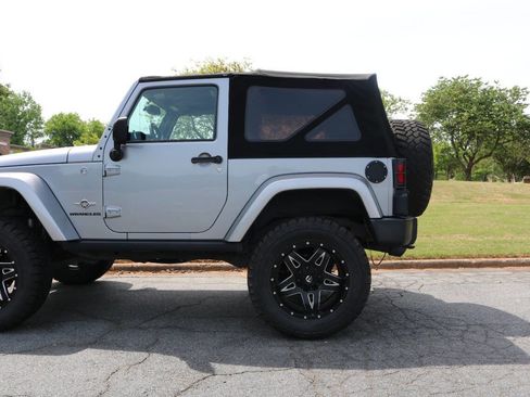 Used 2014 Jeep Wrangler Sport image 18