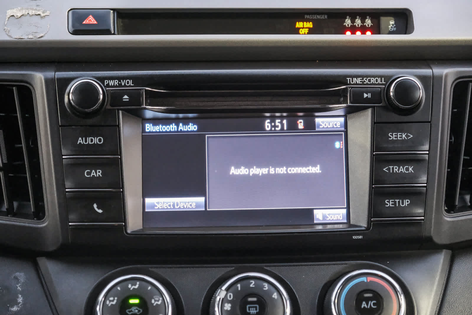 Used 2018 Toyota RAV4 LE w/ All Weather Liner Package FWD image 15