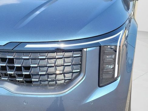 New 2026 Kia Carnival SX FWD image 9