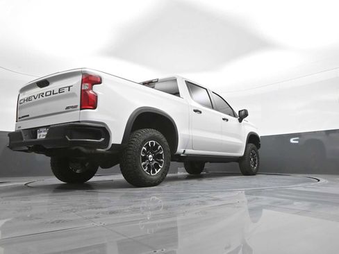 Used 2024 Chevrolet Silverado 1500 ZR2 image 46