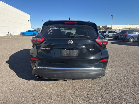 Used 2024 Nissan Murano SV image 4
