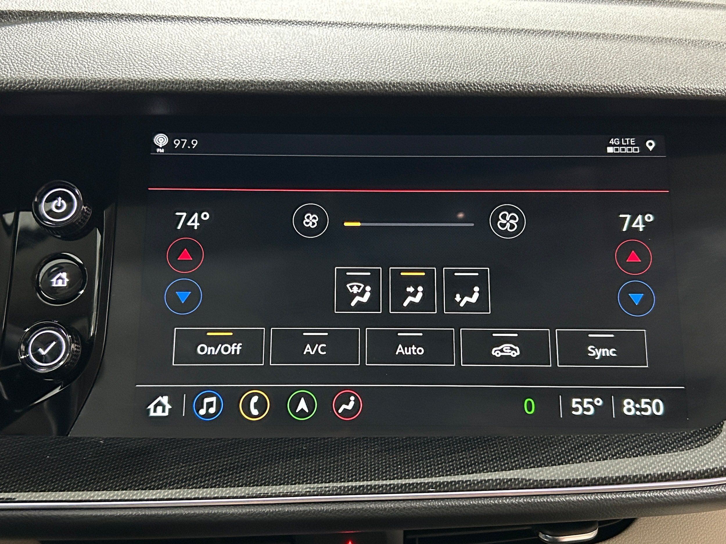 Used 2022 Buick Envision Essence w/ Technology Package I AWD/4WD image 8