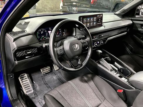 Used 2023 Honda Accord Sport image 36