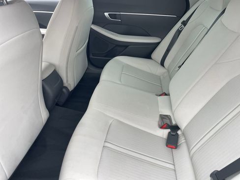 Certified 2025 Hyundai Sonata SE image 16