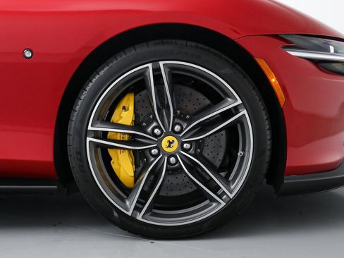 Used 2025 Ferrari Roma image 22