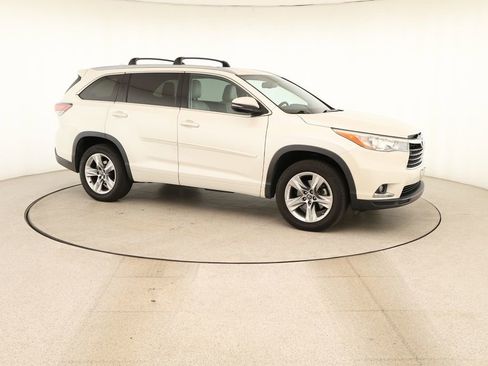 Used 2016 Toyota Highlander Limited FWD image 9