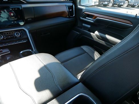 Used 2021 GMC Yukon Denali w/ LPO, Illumination Package image 20