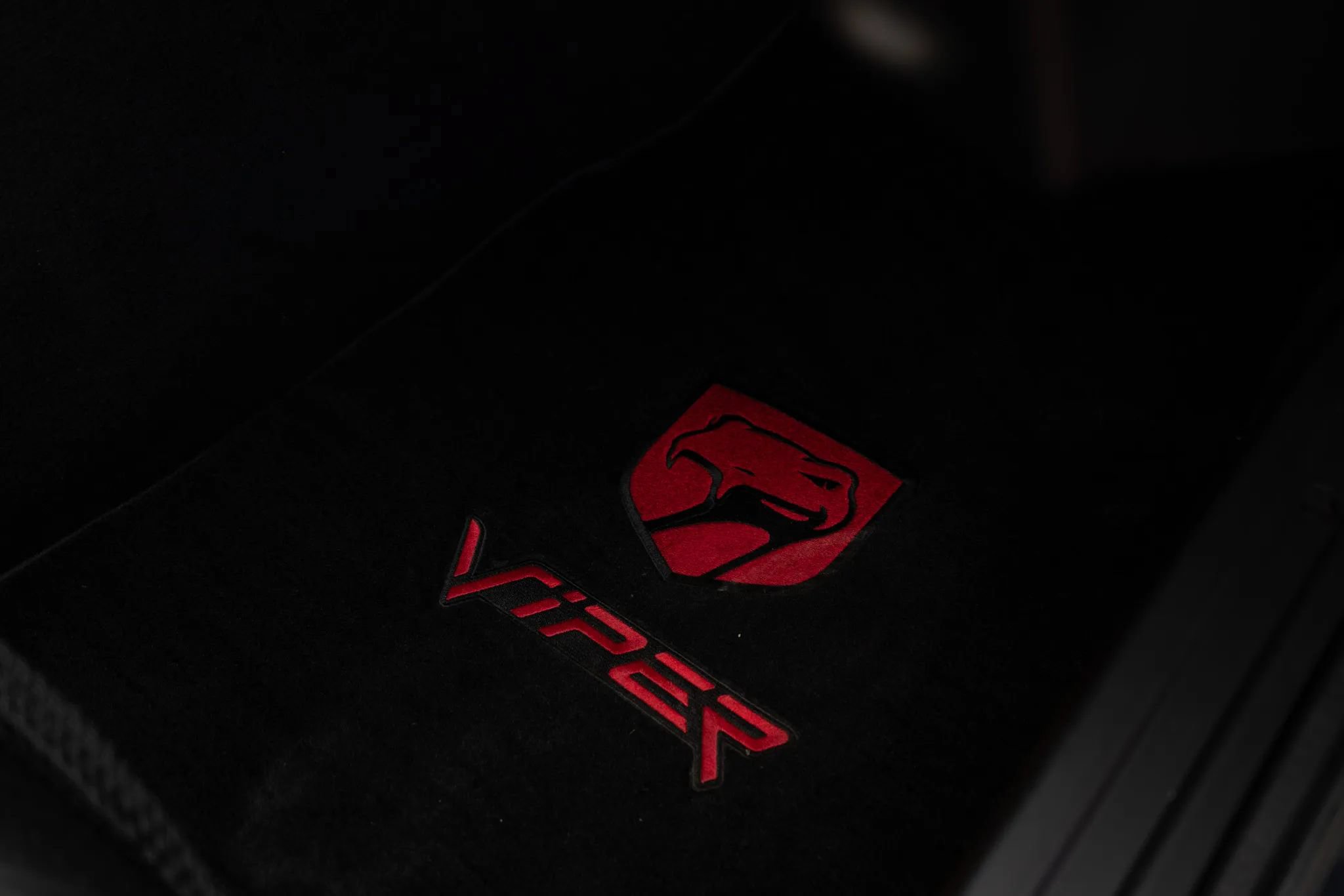 Used 1997 Dodge Viper GTS RWD image 77