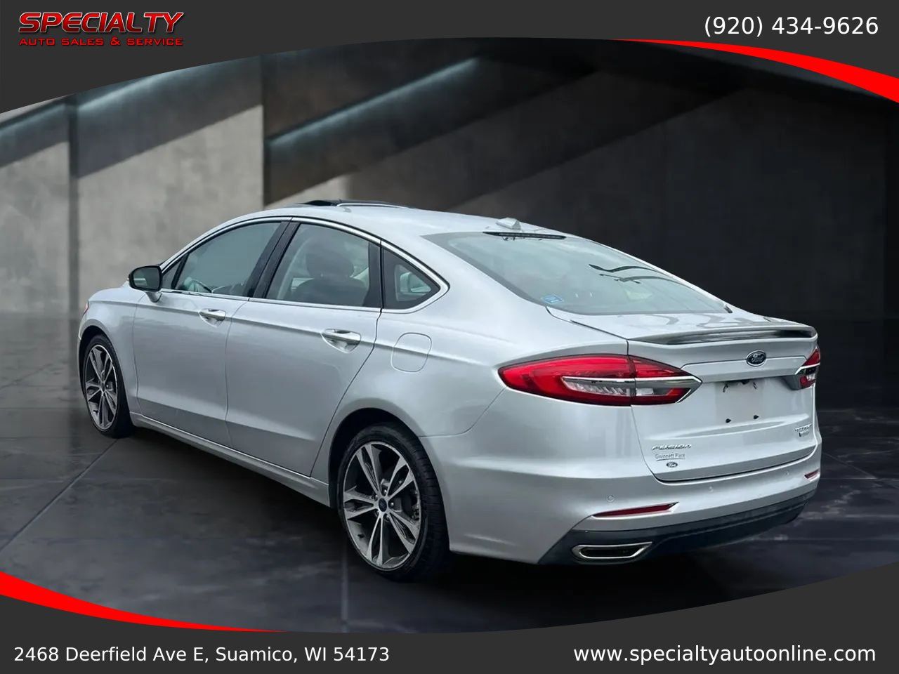 Used 2019 Ford Fusion Titanium FWD image 4