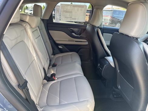 New 2026 Lincoln Corsair Premiere FWD image 22