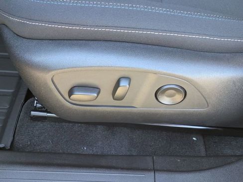 New 2026 Chevrolet Equinox EV LT image 12