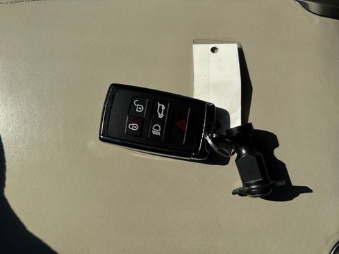Used 2019 Land Rover Range Rover Sport Autobiography image 30