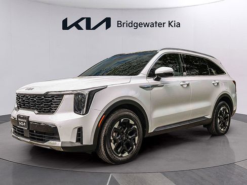 Certified 2026 Kia Sorento S w/ S Panoramic Sunroof Package FWD image 3