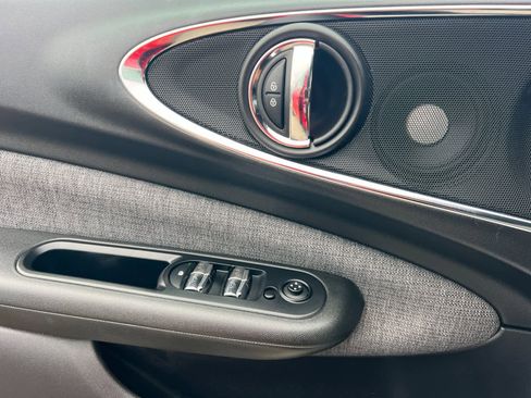 Used 2021 MINI Cooper Clubman S image 12