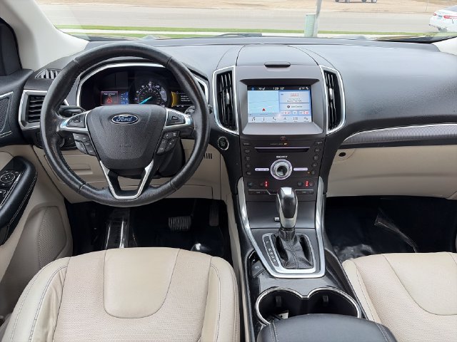 Used 2017 Ford Edge Titanium w/ Equipment Group 301A AWD/4WD image 33