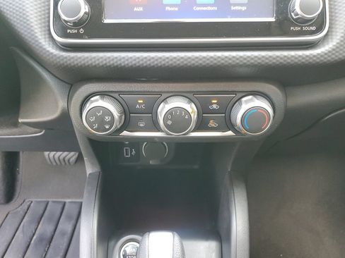 Certified 2025 Nissan Kicks Play S FWD image 29