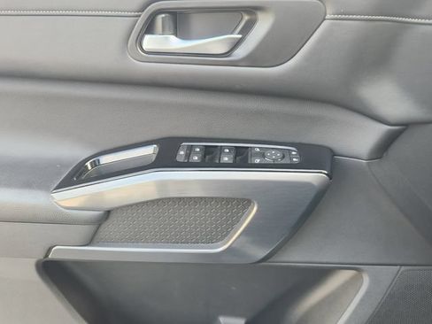 Used 2022 Nissan Pathfinder SL w/ SL Premium Package FWD image 20
