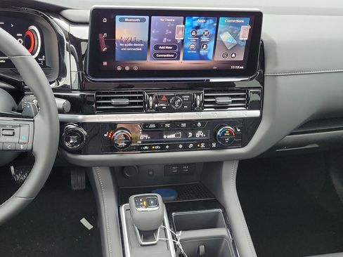 New 2026 Nissan Pathfinder SL w/ SL Premium Package image 27