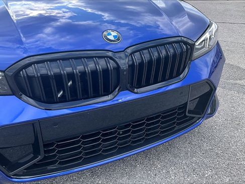 Used 2026 BMW 330i Sedan w/ M Sport Package RWD image 28