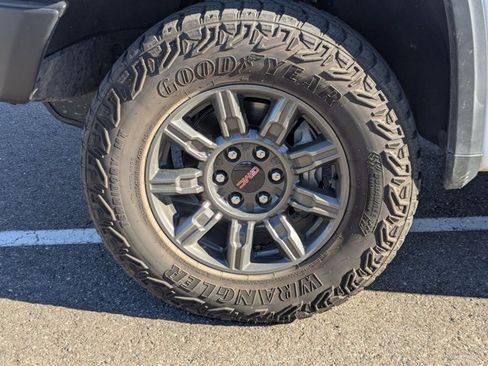 Used 2024 GMC Sierra 1500 AT4X image 24