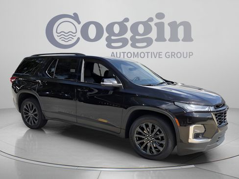 Used 2022 Chevrolet Traverse RS FWD image 7