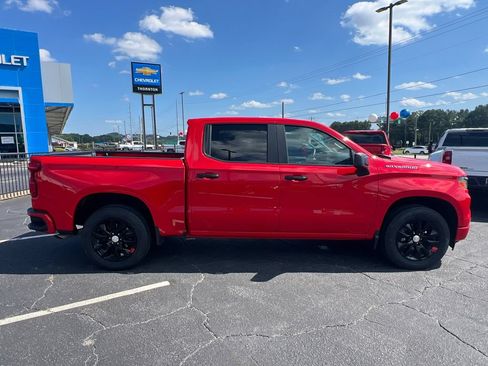Used 2022 Chevrolet Silverado 1500 Custom RWD image 5