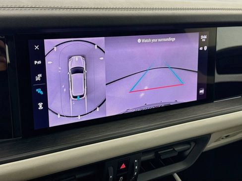 Certified 2025 Porsche Cayenne GTS AWD/4WD image 20