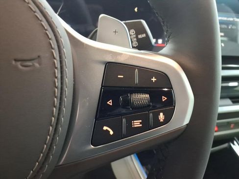 New 2026 BMW X5 xDrive50e image 17