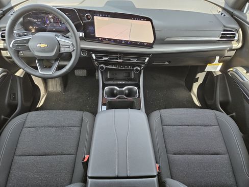 New 2026 Chevrolet Traverse LT FWD image 18
