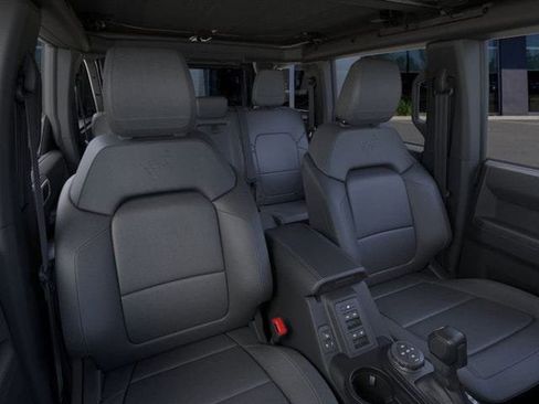 New 2025 Ford Bronco Badlands image 10