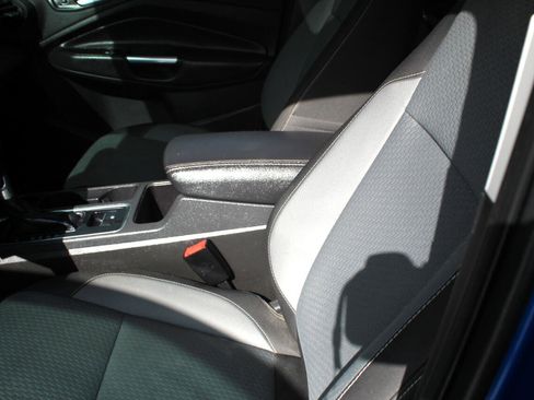 Used 2017 Ford Escape SE image 13