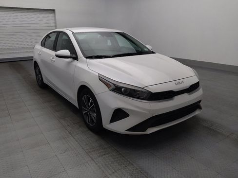 Used 2022 Kia Forte LXS FWD image 13