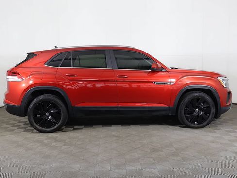 Used 2024 Volkswagen Atlas Cross Sport SE AWD/4WD image 19