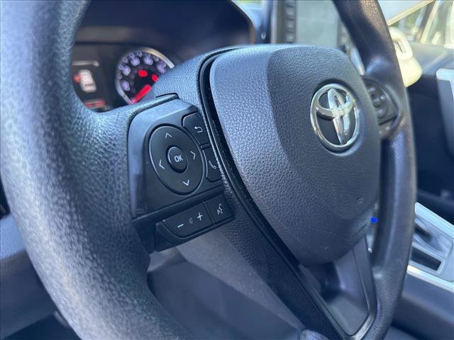 Used 2019 Toyota RAV4 LE FWD image 27