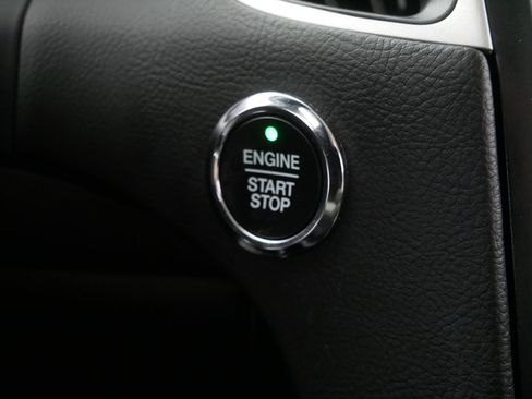 Used 2024 Ford Edge SEL image 31