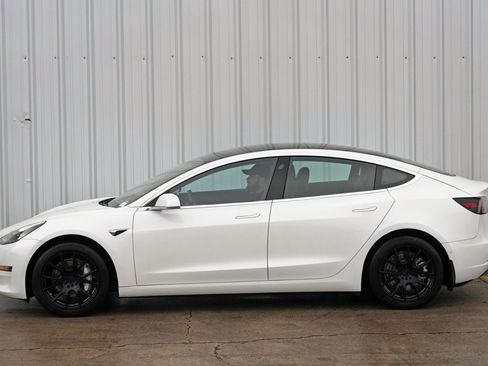 Used 2019 Tesla Model 3 Standard Range Plus image 48