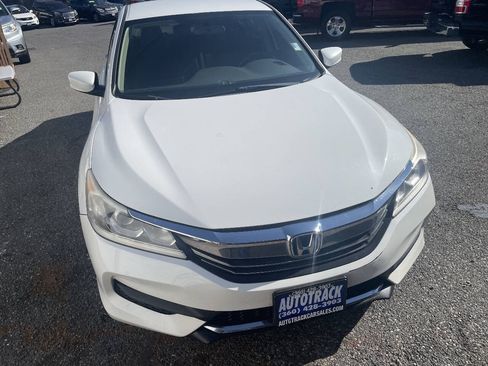Used 2016 Honda Accord LX image 3
