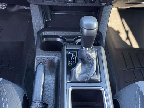 Used 2023 Toyota Tacoma TRD Sport image 6