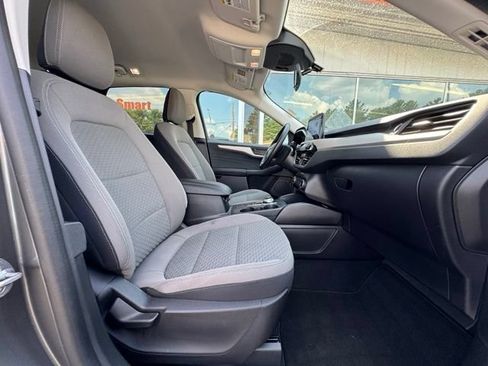 Used 2022 Ford Escape SE w/ SE Sport Appearance Package AWD/4WD image 12