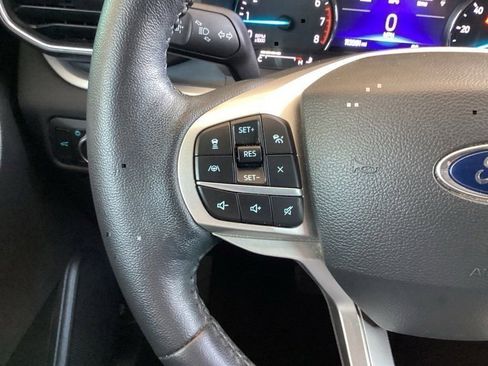 Used 2022 Ford Explorer XLT w/ Equipment Group 202A image 47