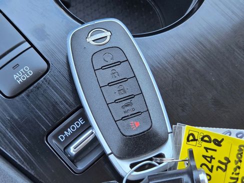 Used 2026 Nissan Rogue SV w/ Cold Weather Package FWD image 34