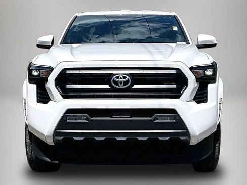 Used 2024 Toyota Tacoma SR5 AWD/4WD image 3