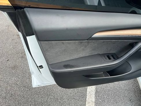 Used 2023 Tesla Model 3 Standard Range RWD image 13