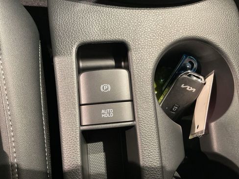 New 2026 Kia Seltos SX w/ SX Sunroof Package AWD/4WD image 16