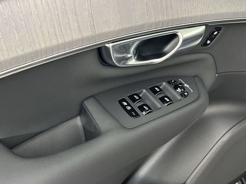 New 2026 Volvo XC90 B5 Ultra image 13