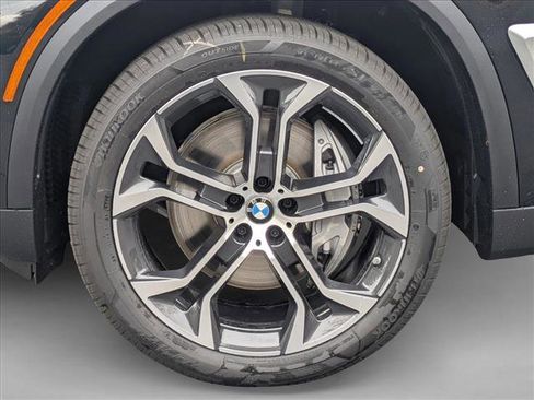 Used 2026 BMW X5 xDrive50e w/ Executive Package AWD/4WD image 10
